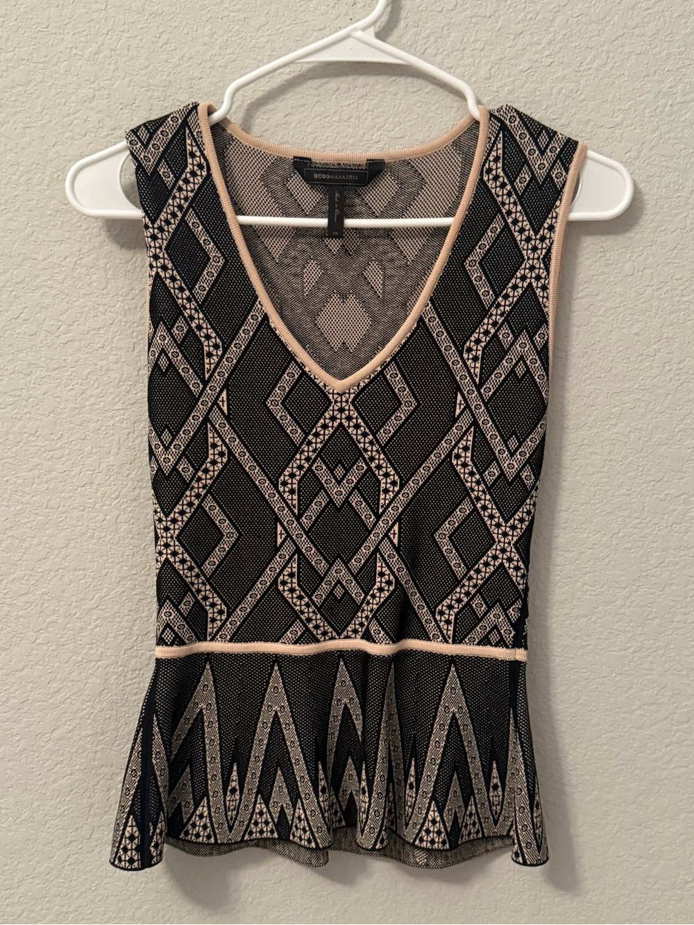 BCBGMAXAZRIA Black & Beige Peplum Top